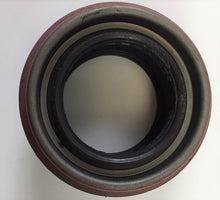 Load image into Gallery viewer, 4R70W 4R75W AODE Transmission Rear Seal with Long Boot for Trucks 1993 Up
